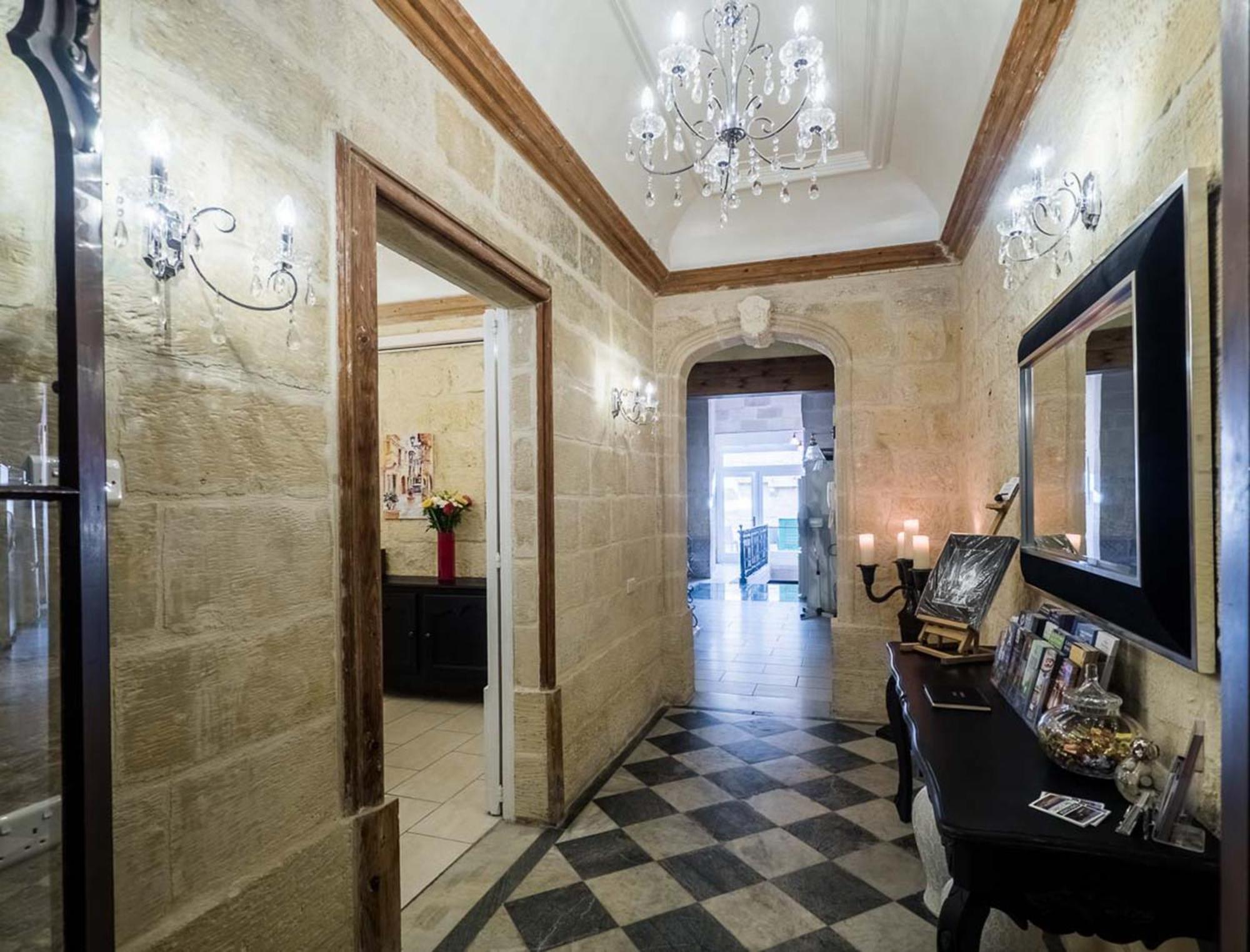 מלון Cospicua Julesy'S Bnb מראה חיצוני תמונה